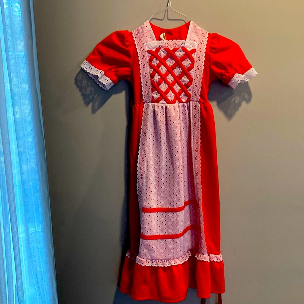 Vintage 1970s red and white lace dress size 5 reminds me of little boopeep